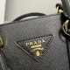 PRADA P00570