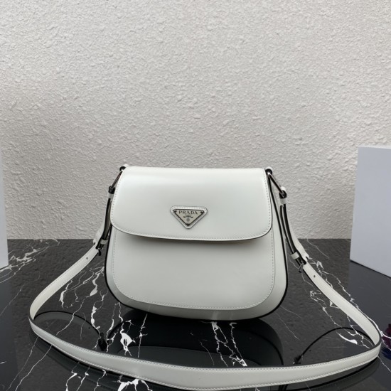 PRADA P00600