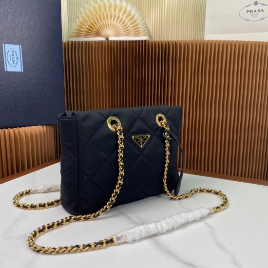 PRADA   P00500