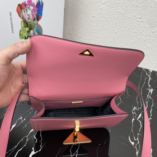 PRADA P00550