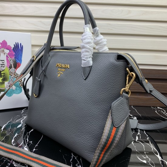 PRADA P00860