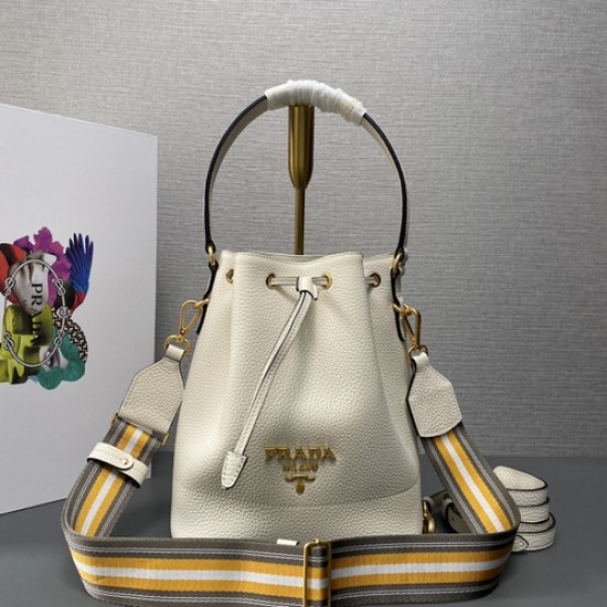 PRADA P00730