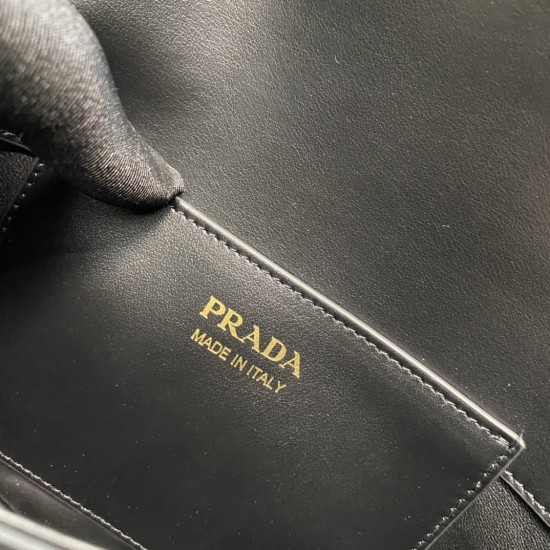 PRADA p00620