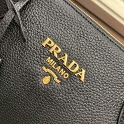 PRADA P00860