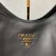 PRADA P00880