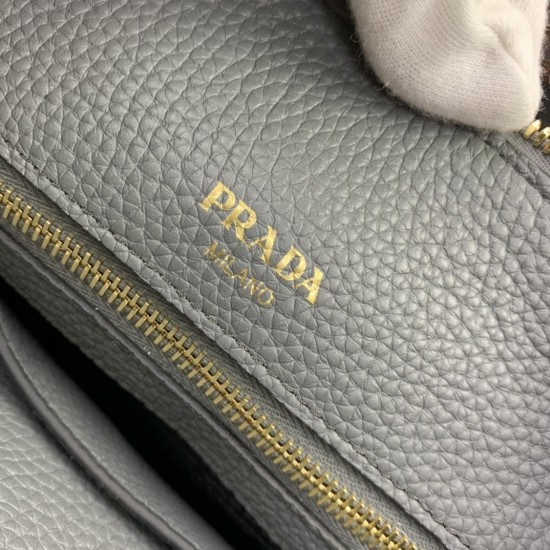 PRADA P00860