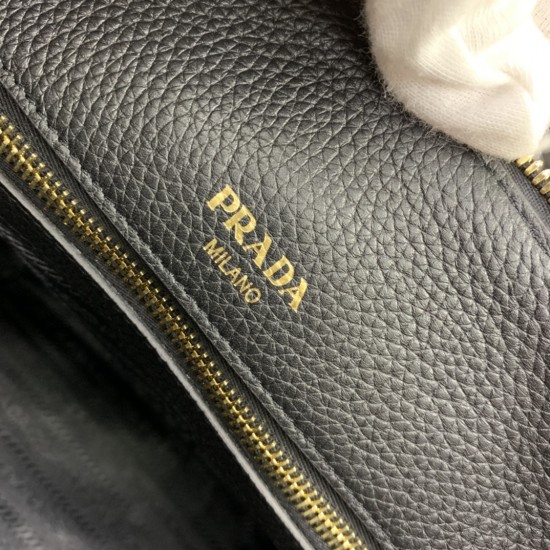 PRADA P00860