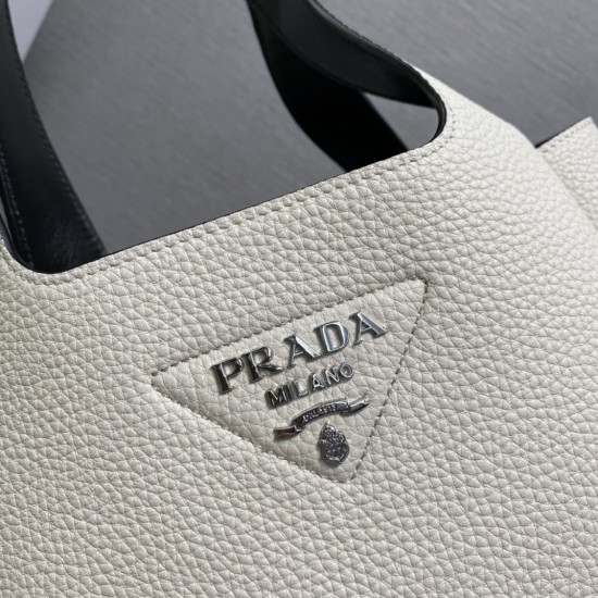 PRADA P00700