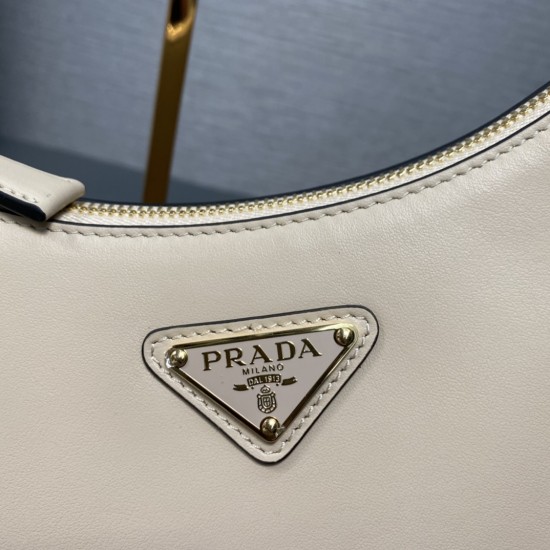 PRADA P00630