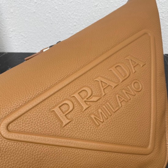 PRADA P00850