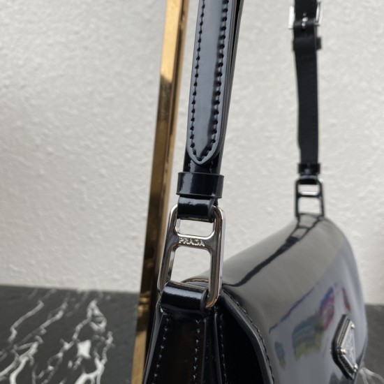 PRADA P00600