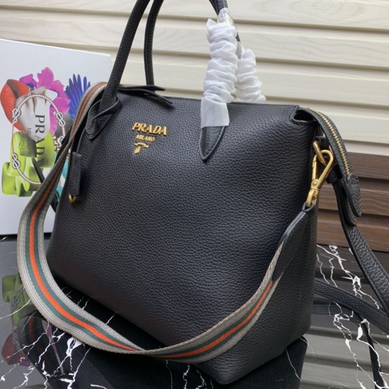 PRADA P00860