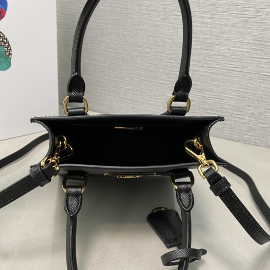 PRADA P00570