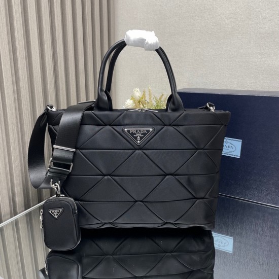 PRADA  P00520