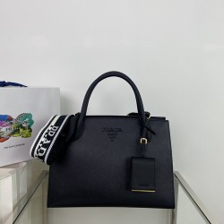 PRADA P00880