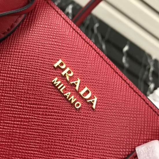 PRADA P00930