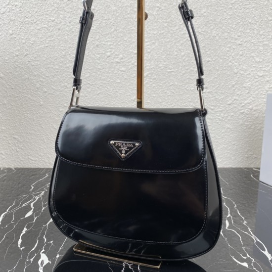 PRADA P00600