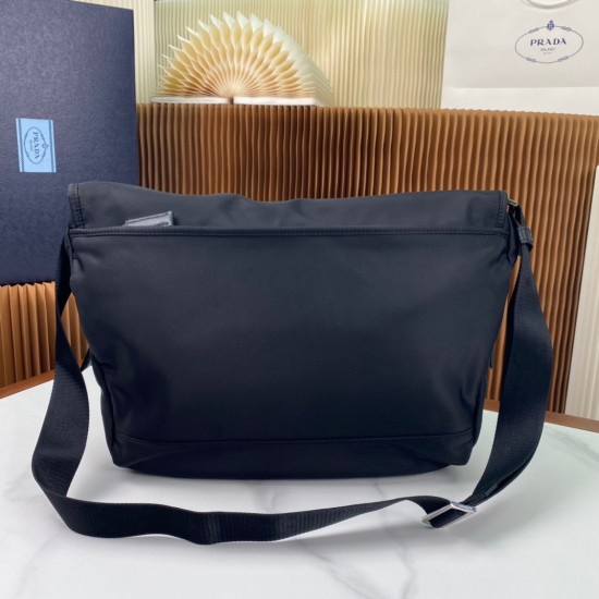 PRADA  P00500