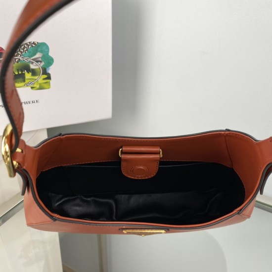 PRADA P00600