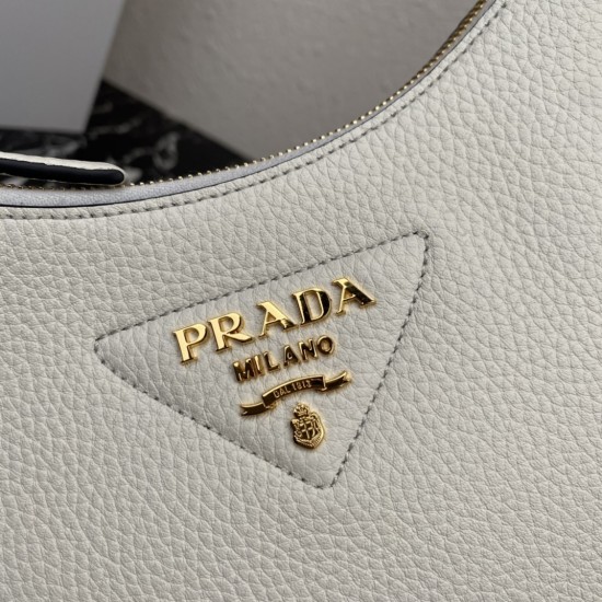 PRADA P00640