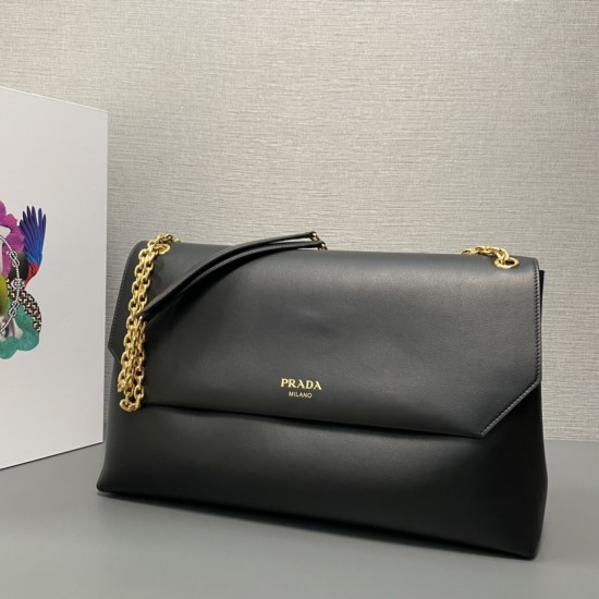 PRADA P00890