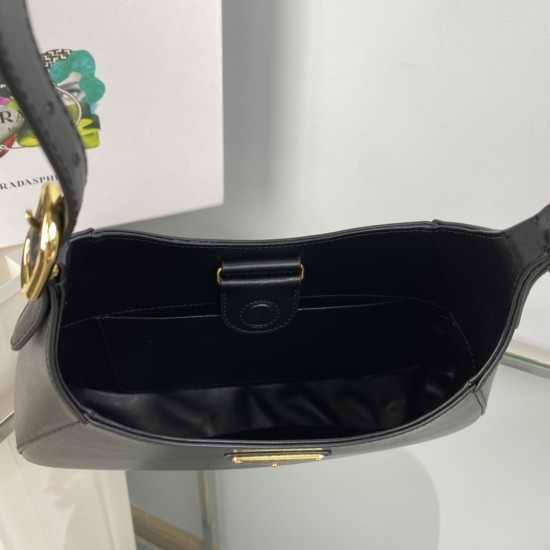 PRADA P00600