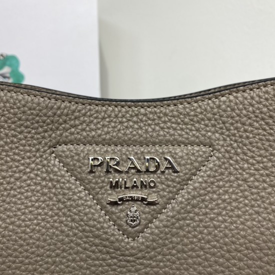 PRADA P00650