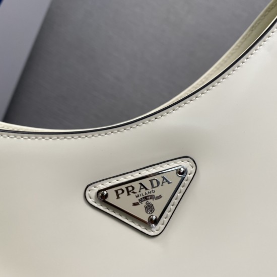 PRADA P00570