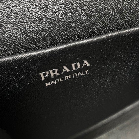 PRADA P00350