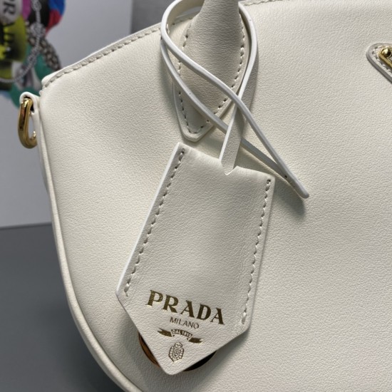 PRADA P00600