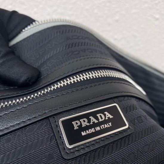 PRADA  P00850