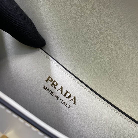 PRADA P00550