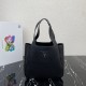 PRADA P00700