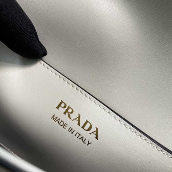 PRADA P00550