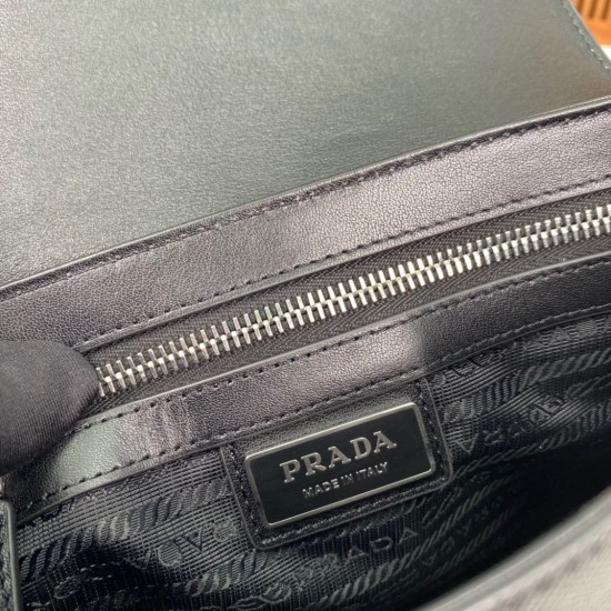 PRADA P00680