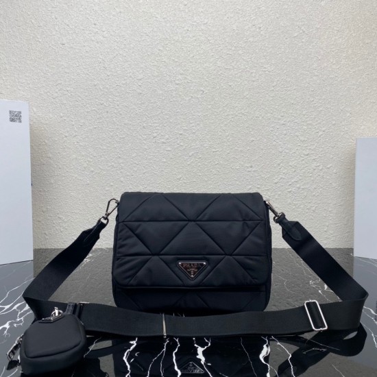 PRADA P00520