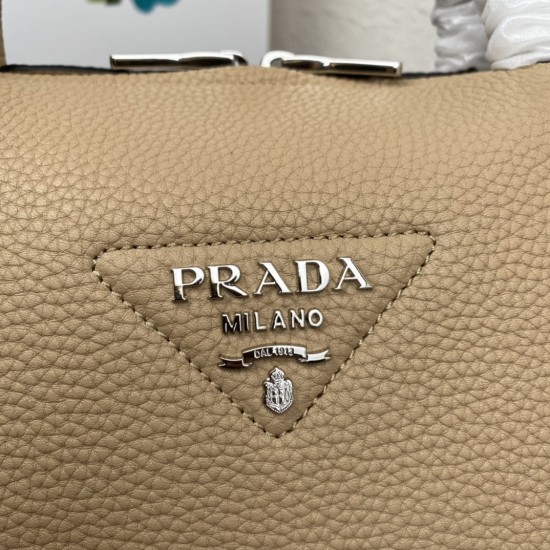 PRADA P00780