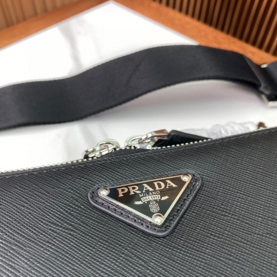 PRADA  P00600