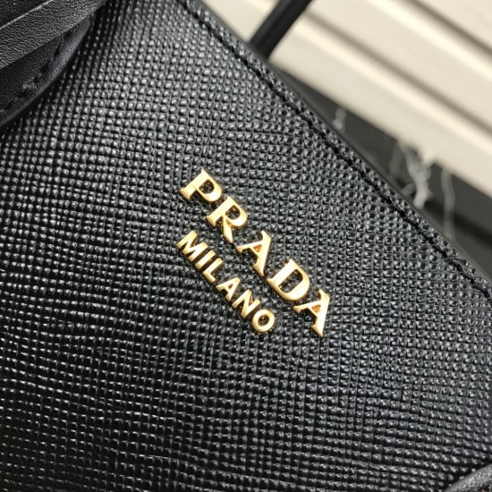 PRADA P00930