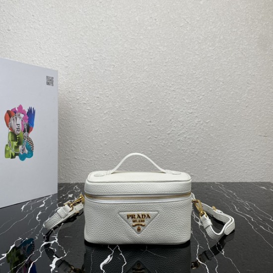 PRADA P00570