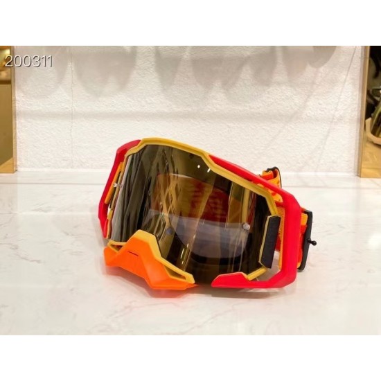 Ski goggles