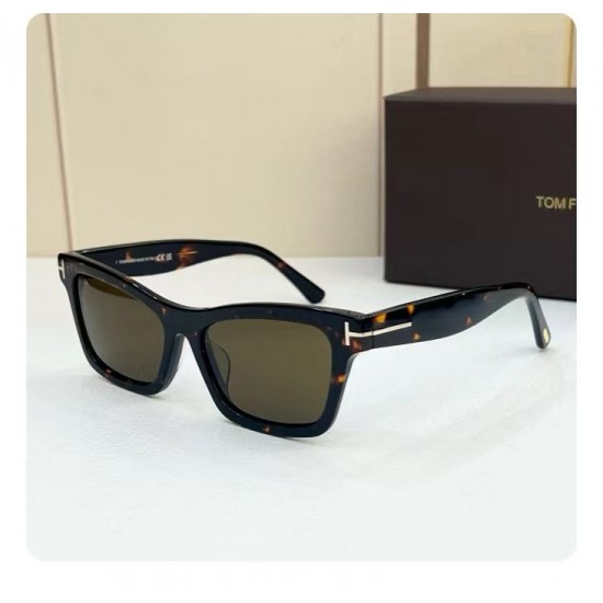 TOM FORD - FT 1085 - 56 21 145