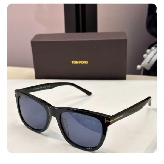 TOM FORD - FT 1046 - 53 19 145