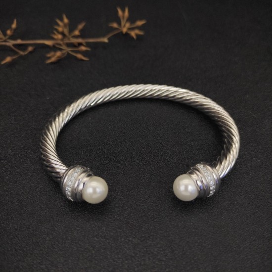 Hl76A20David Yurman 7mm镶嵌石珍珠手镯。建议适合佩戴的手围16-20cm