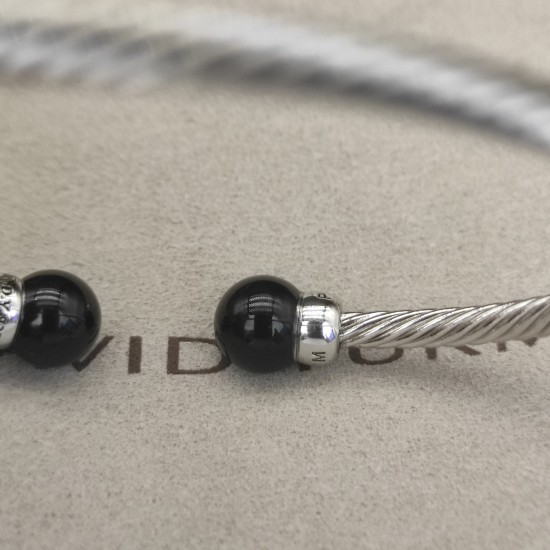 Hl86900David Yurman  3mm银色黑玛瑙手镯。建议适合佩戴的手围15-19cm