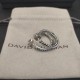 Hl767500David Yurman  纽线镶钻银色耳环。 内径约2cm