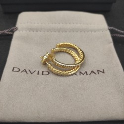 Hl90750David Yurman  纽线镶钻黄金色耳环。 内径约2cm