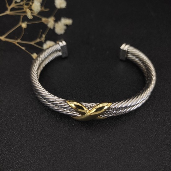 Hl64A20David Yurman 10mm单X手镯。建议适合佩戴的手围15-20cm