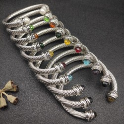 Hl76A20David Yurman 7mm旋转头手镯。紫钻、红钻、蓝钻、黑钻、黄钻、深绿钻、浅绿钻、香槟钻、褐色钻珍珠十个款式。建议适合佩戴的手围15-20cm