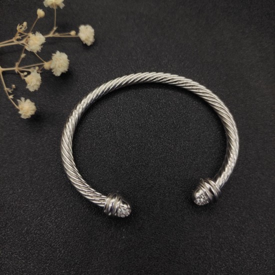 Hl86900David Yurman 5mm半满钻白钻手镯。建议适合佩戴的手围15-20cm